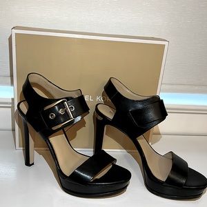 Michael KORS strappy heels in black and silver